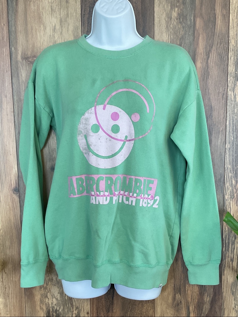 Abercrombie Kids Crewneck Smiley Face Finch Sweatshirt Youth 15/16   C336